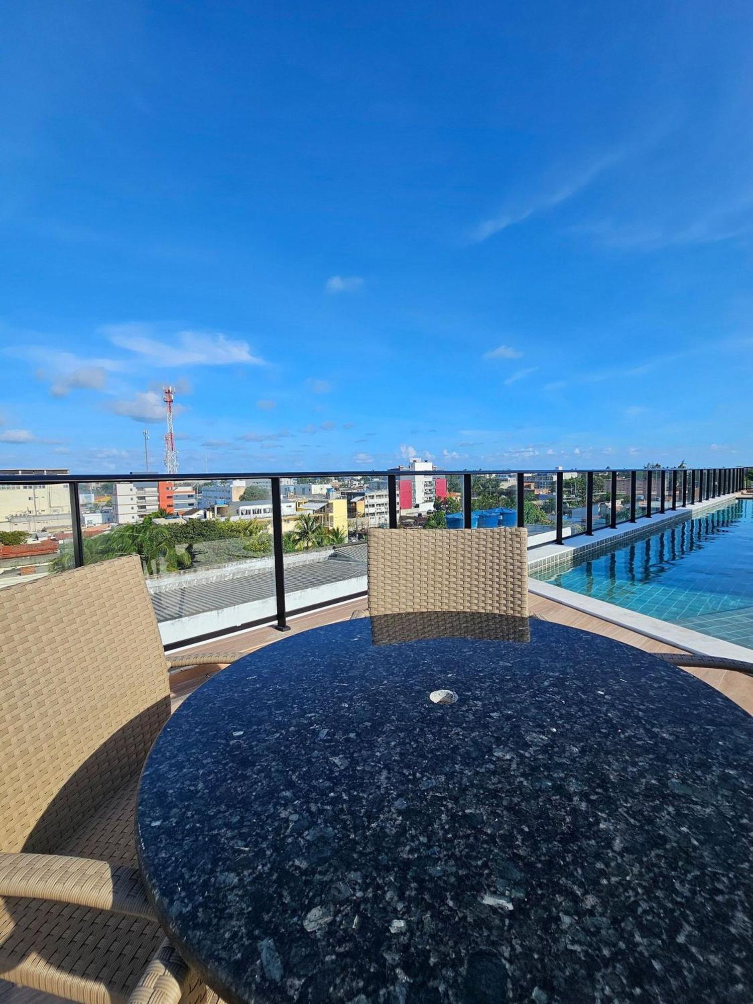 Apartamento Incrivel Porto No Centro De Com Piscina Ou Hidro By Hm